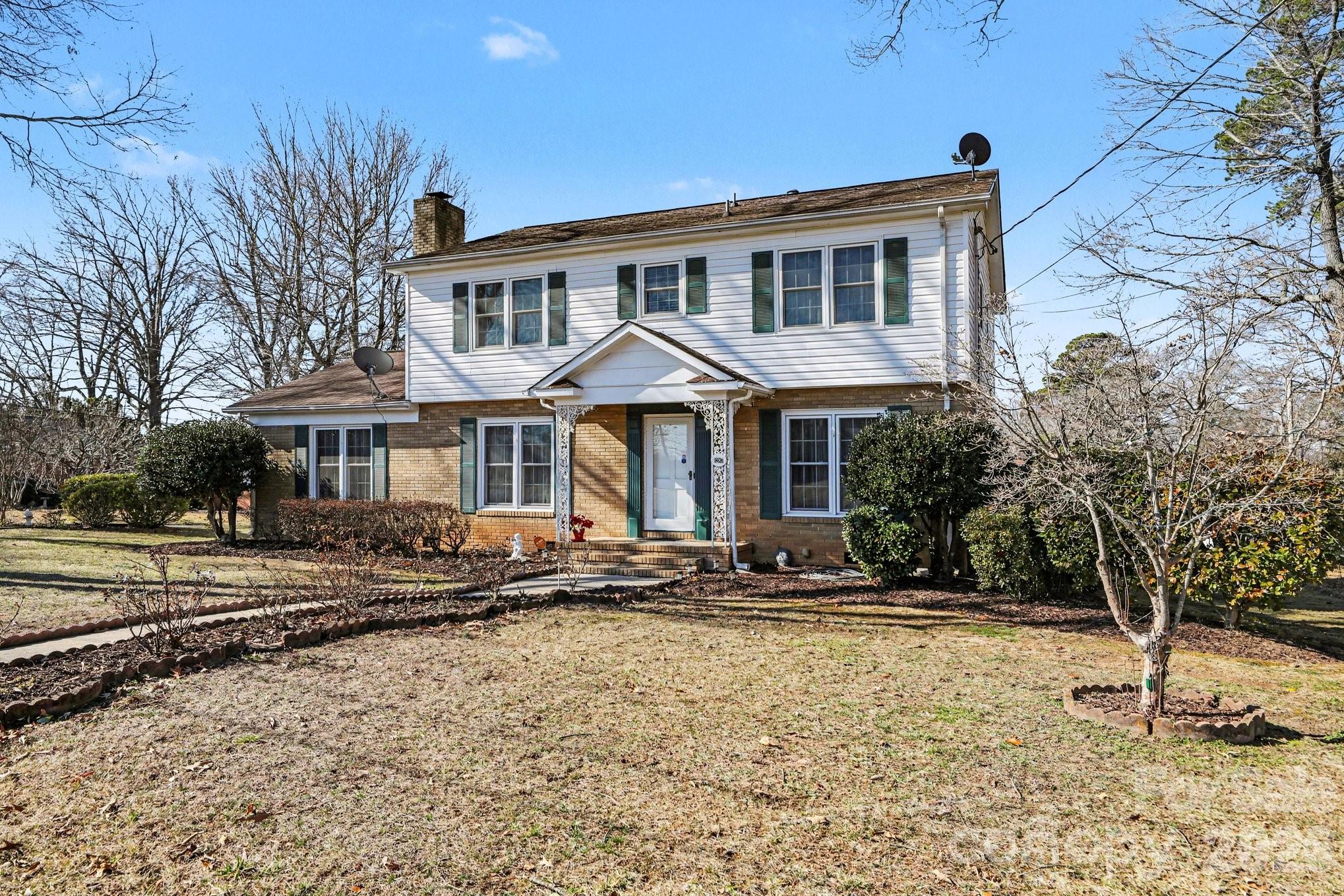 1287 Queensgate Street