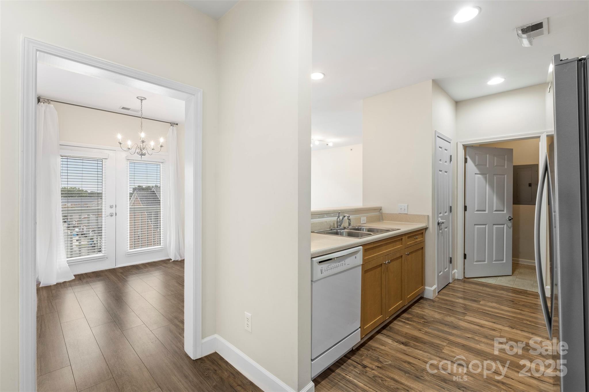 3805 Balsam Street 321