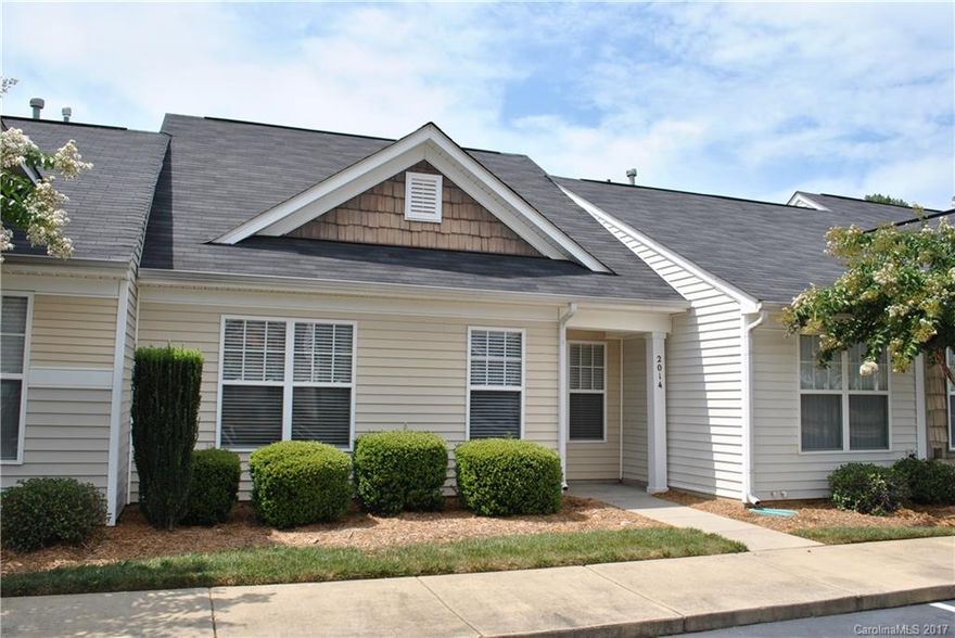 Awesome Lake Wylie location 3/2 townhome being sold "as is" at $115,000 for the buyer who wants to make their own touches OR seller will install new laminate flooring in the living areas, new carpet in the bedrooms and will paint the entire interior for $125,000.  You choose!!!  Close to schools, shopping and restaurants in the awarding winning Clover School District.