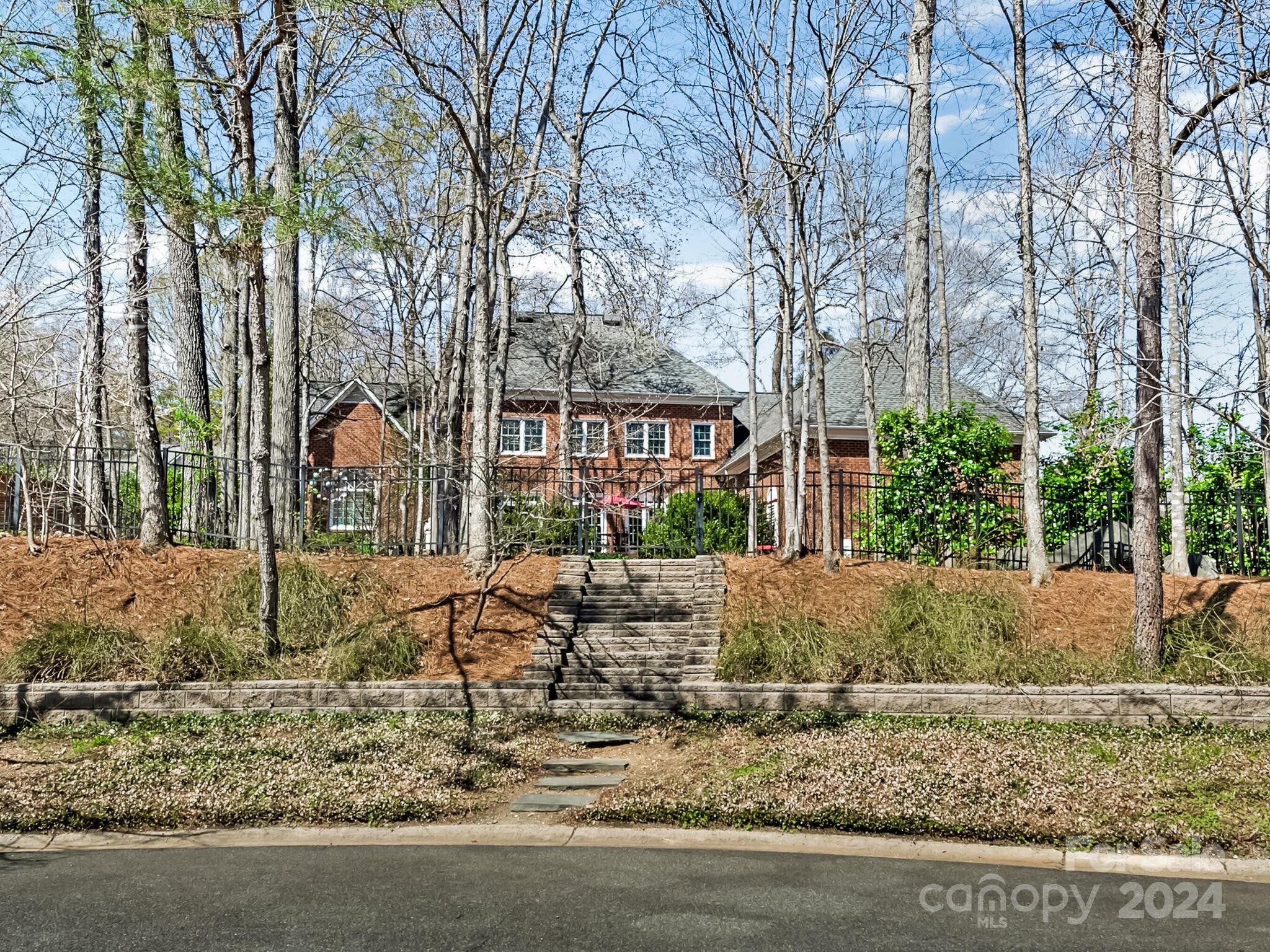 Mcalpine Forest - Residential