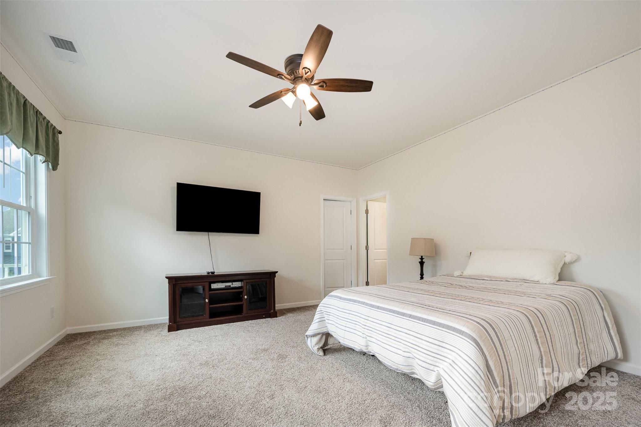 Summers Walk - Residential