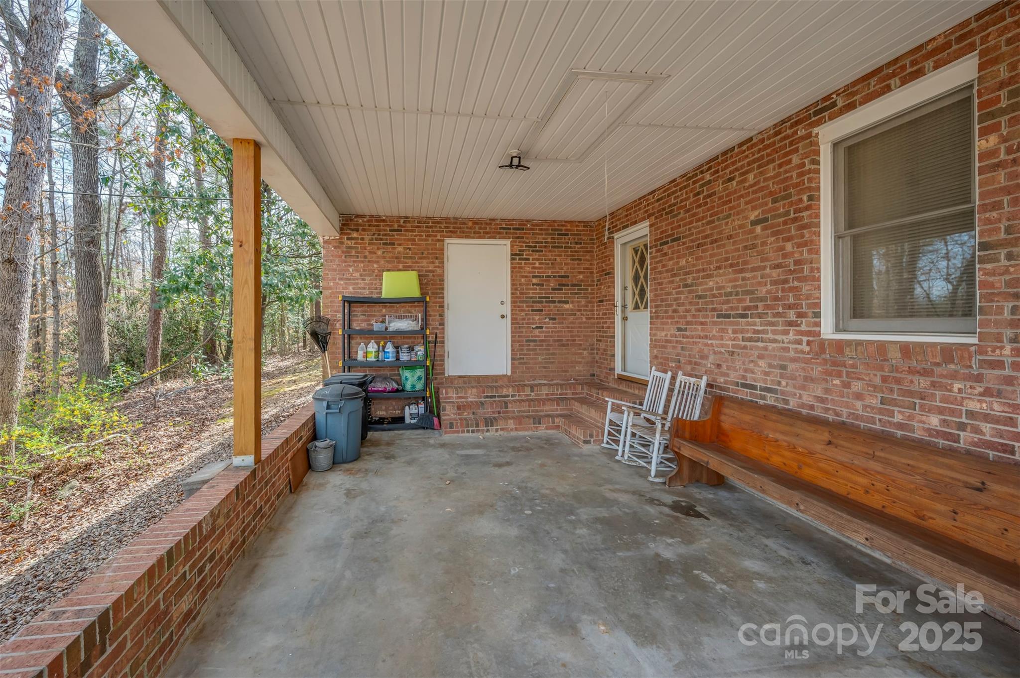 582 County Line Road