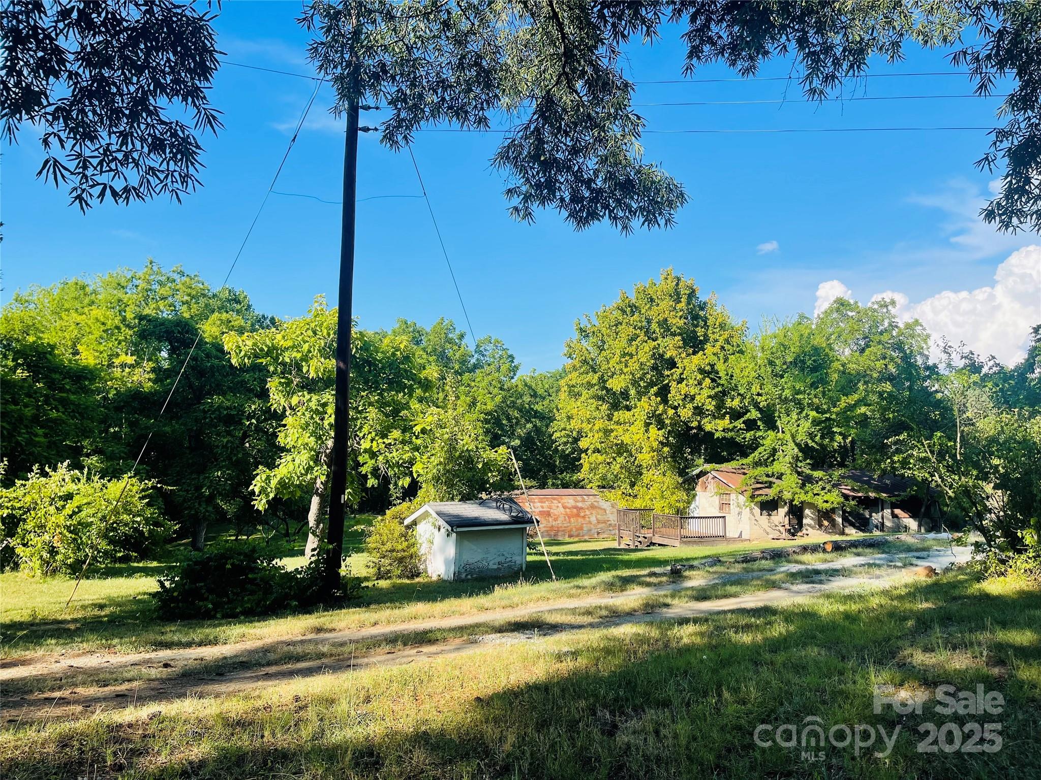 2639 Wildlife Road