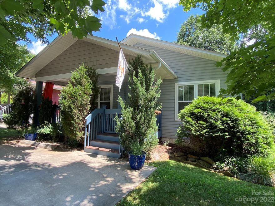 This delightful 2-bedroom, 1-bathroom cottage bungalow is nestled in the heart of West Asheville. This single-level home is ideal for those seeking a cozy and easily accessible living space. Located just minutes away from downtown, you'll enjoy all the benefits of city living with a touch of serene suburban charm. The kitchen comes equipped with a convenient pantry, making storage and organization a breeze. One of the highlights of this property is the fenced backyard, providing a private oasis for relaxing and outdoor activities. The location couldn't be better, as you'll find yourself just moments away from the eclectic shops, trendy cafes, and artistic vibe of downtown Asheville. Plus, with easy access to major roads and highways. Don't miss the opportunity to make this charming cottage bungalow your new home. Schedule a showing today and experience the best of West Asheville living!