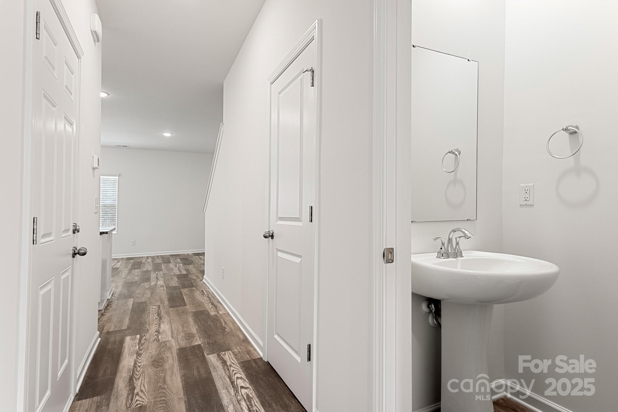 110 Blakeslee Court