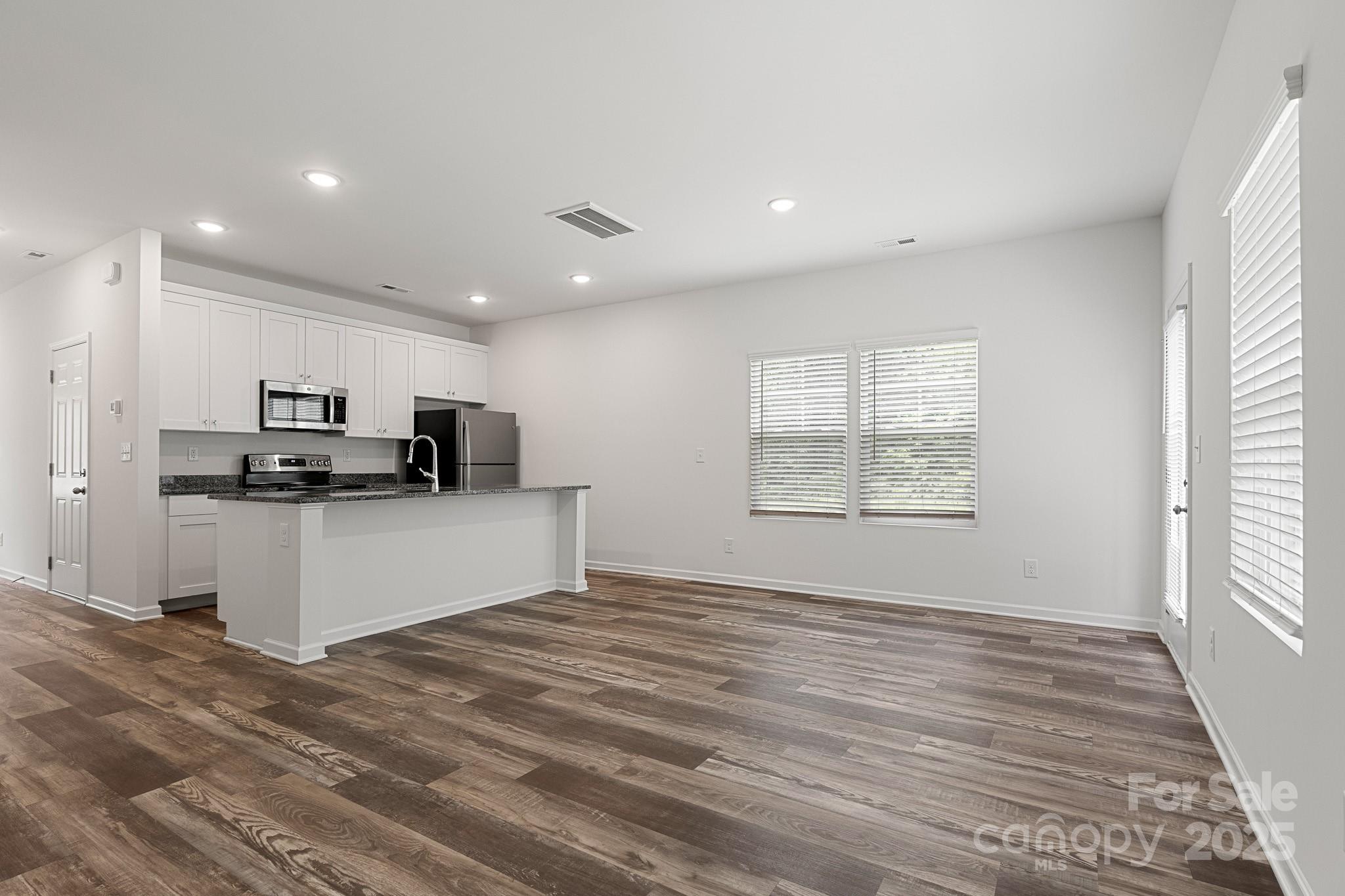 110 Blakeslee Court