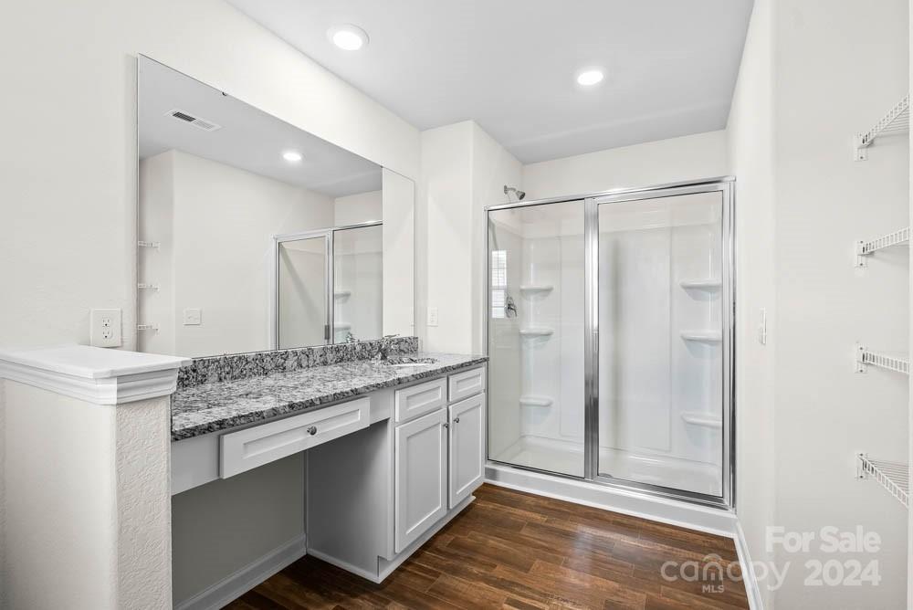 Knights Bridge - Residential