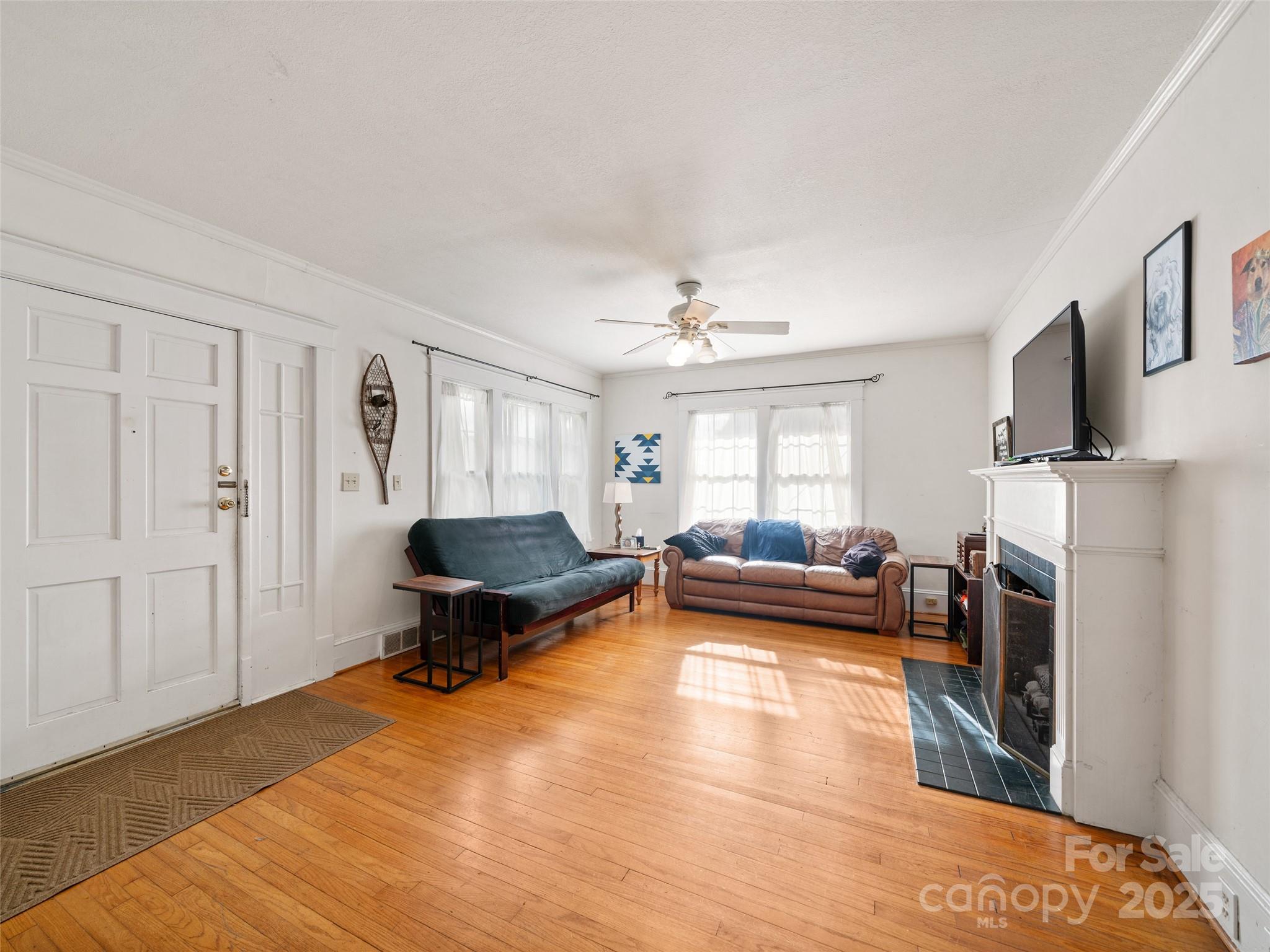 147 Walnut Avenue