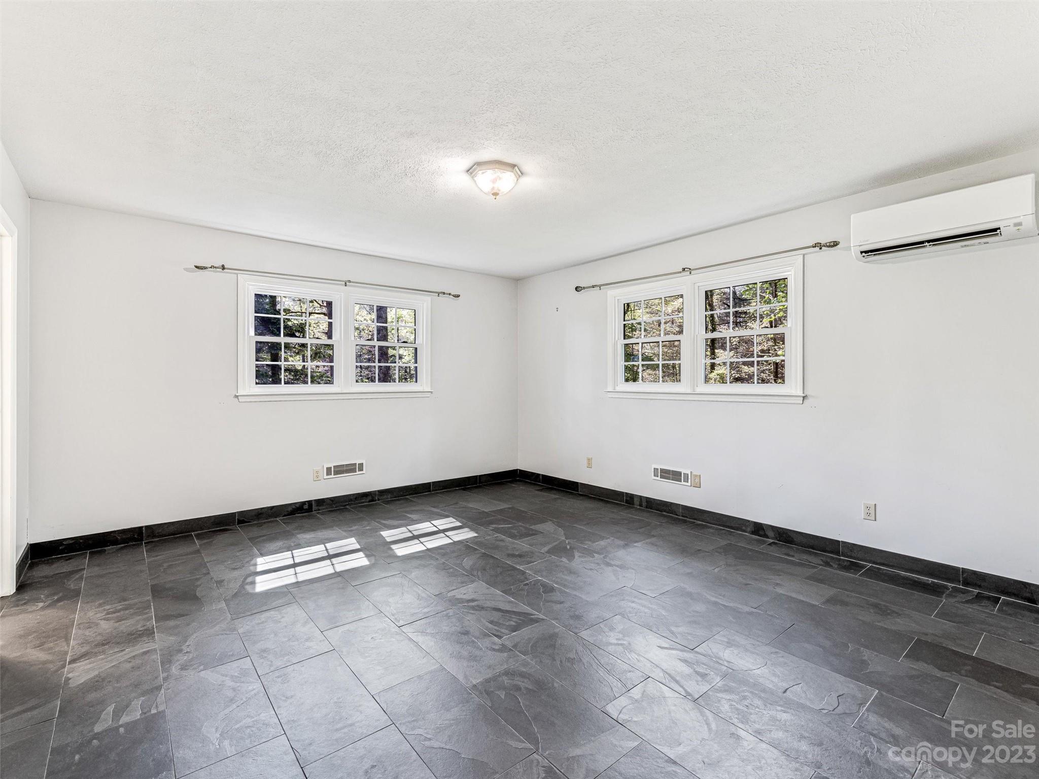 Ravenswood - Residential