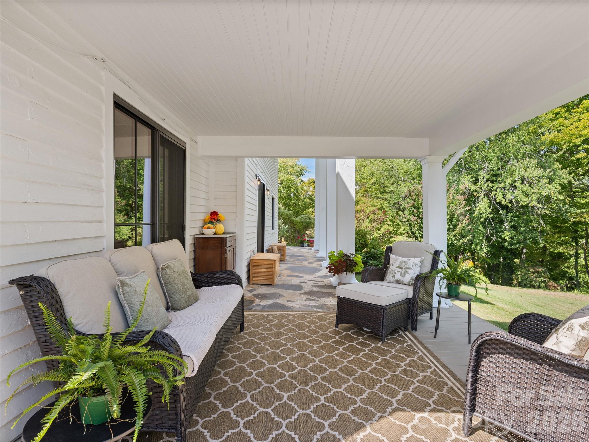 609 Auburn Road