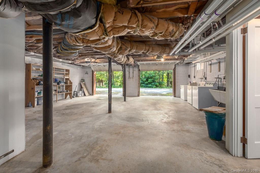 LAKEVIEW ESTATES - Residential Income