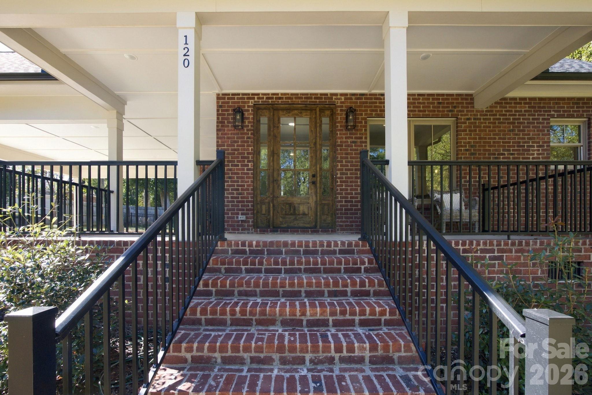 120 S Crawford Street