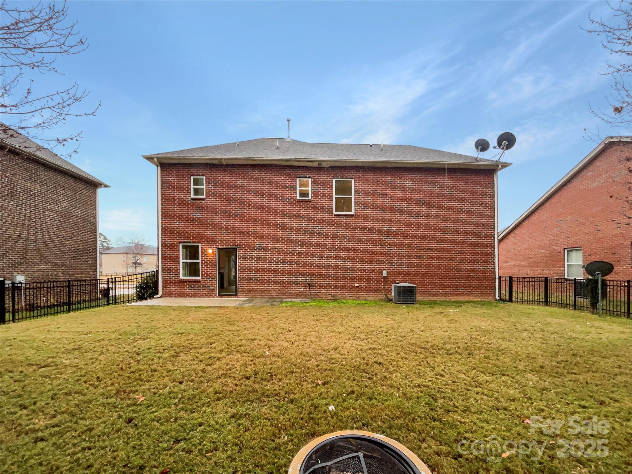 716 Millstream Drive