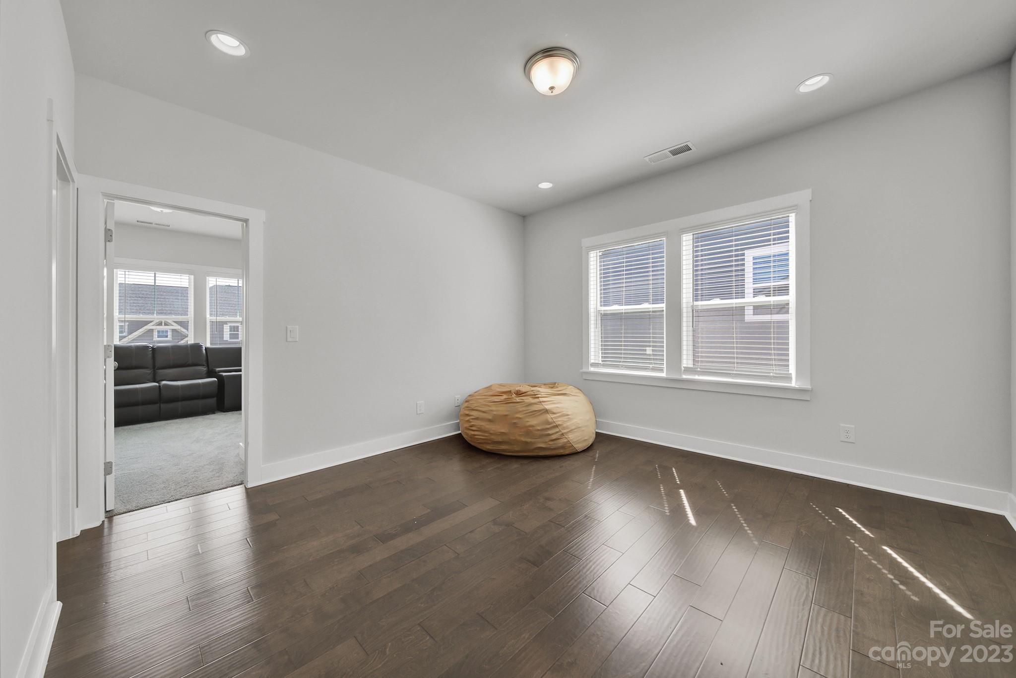 Paddlers Cove - Residential