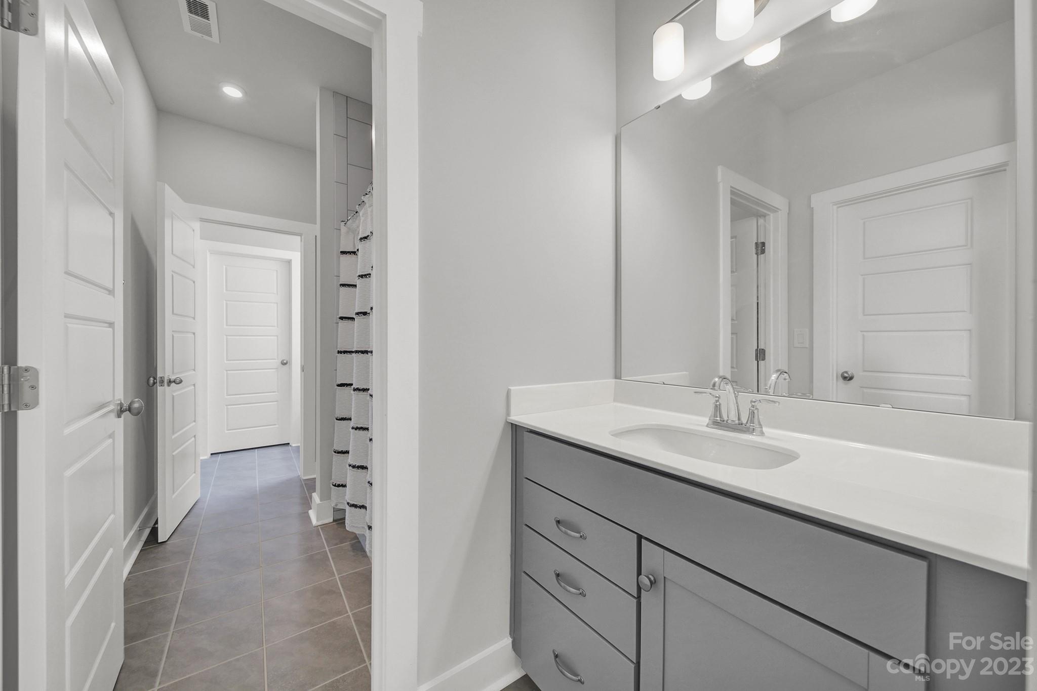 Paddlers Cove - Residential