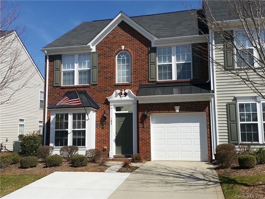 Spacious End Unit Master down town home  located in desirable Ft. Mill with sought after schools. Well maintained home features a two story family room w/tons of natural light, fireplace w/blower, corian counter tops, large loft overlooking family room, 2 bedroom/1 full bath upstairs w/large closets, utility sink in garage, painted/sealed garage floor, walk in attic. Master bedroom/bath are handicap accessible.  Easy access to I-77/485, Ft. Mill/Rock Hill/ Charlotte.