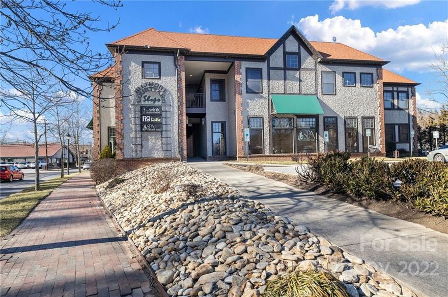 30 DAY RENTALS ALLOWED - Come live and play in the Historic Biltmore Village! Walking distance to dozens of restaurants and excellent shopping, convenient to downtown, this condo has so much to offer! Located in Biltmore Courtyard, the same complex as the delicious Fig restaurant and salon Wink. Perfect as your own Asheville getaway or for full time living. Located on the second floor with an elevator up to this unit. Cathedral ceiling, skylights, washer/dryer, and all appliances in place. There is also a back door to the unit that takes you down to the parking areas. A tree filled courtyard brings shade and an open feel to the condos. This unit comes move-in ready, furniture negotiable!