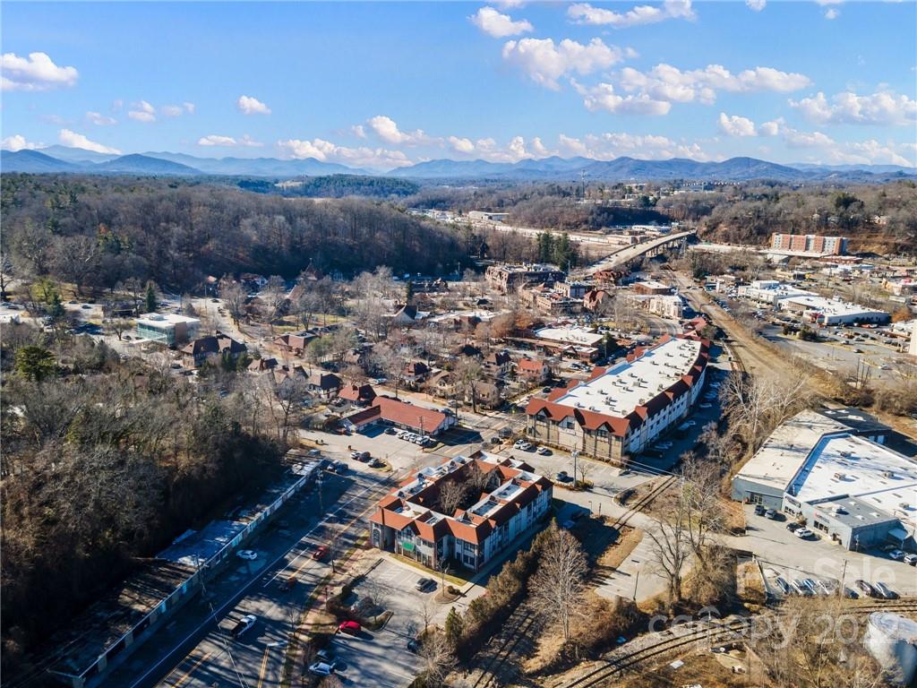 Biltmore Courtyard - Residential