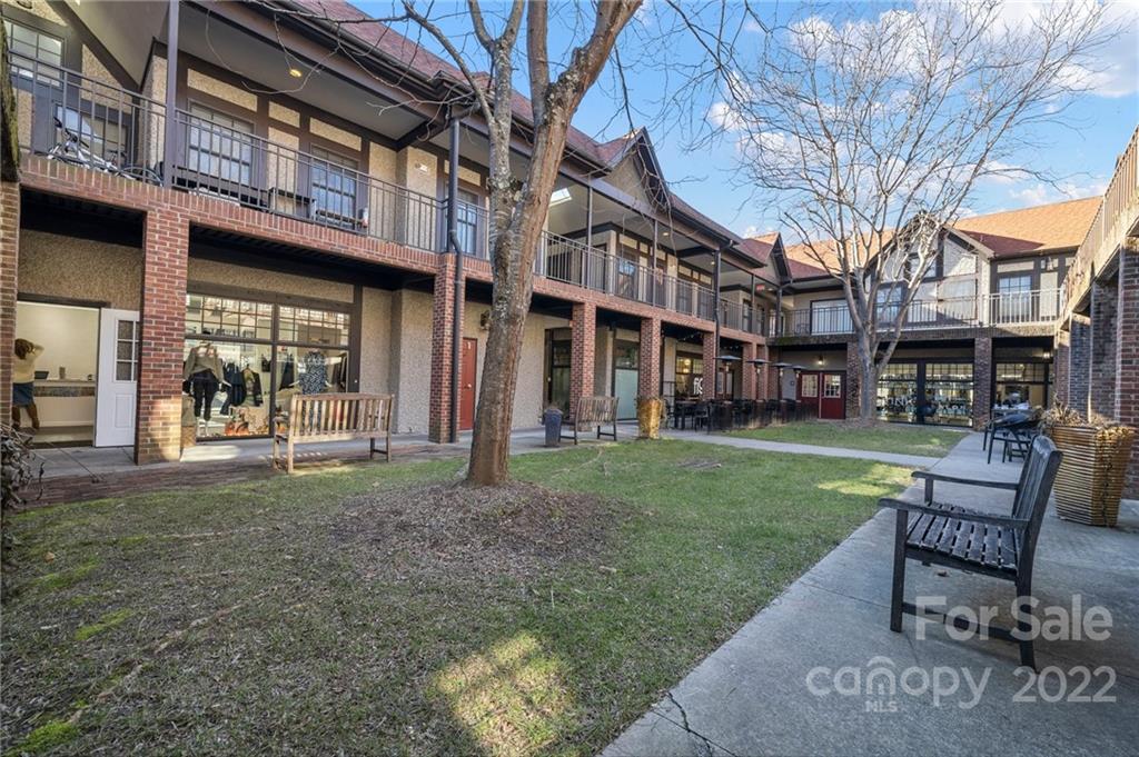 Biltmore Courtyard - Residential