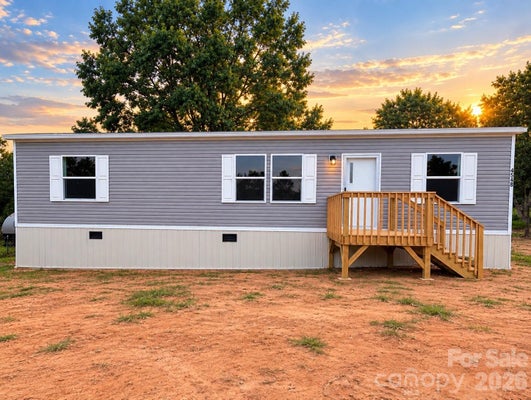 4548 HOMESTEAD DR, MORGANTON, NC 28655 - Image fa5565af4ff0ec2e8dc6c887c940c1d4/1592462788
