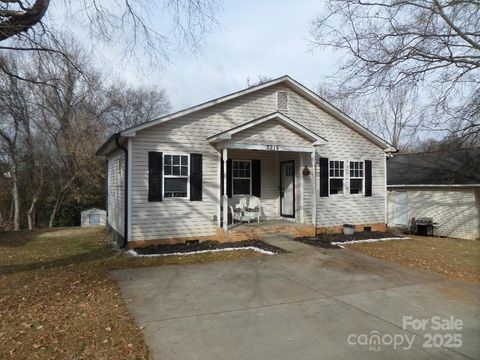 3216 Lasalle Street Charlotte NC 28216