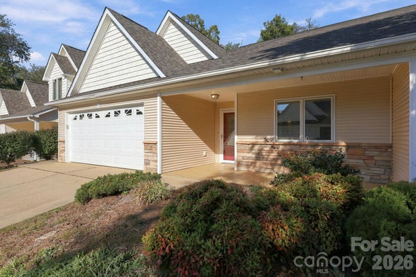 29 BEEKEEPER TRL, SWANNANOA, NC 28778 - Image fa5bae8b5a1e369bf02cc7a26e6419f9/2733801670