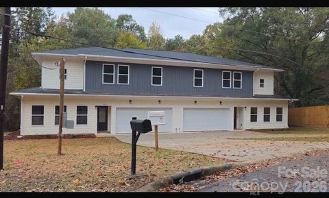 501 &503 Granby Circle Charlotte NC 28217