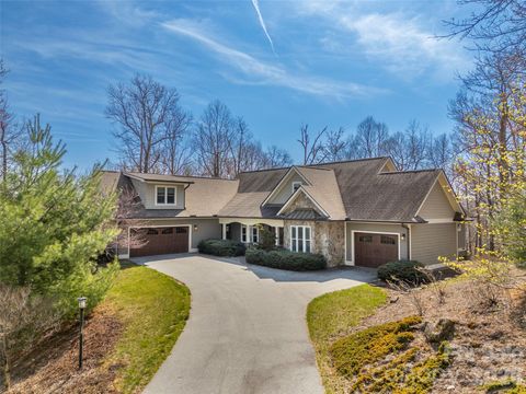 439 Monarch Road Hendersonville NC 28739