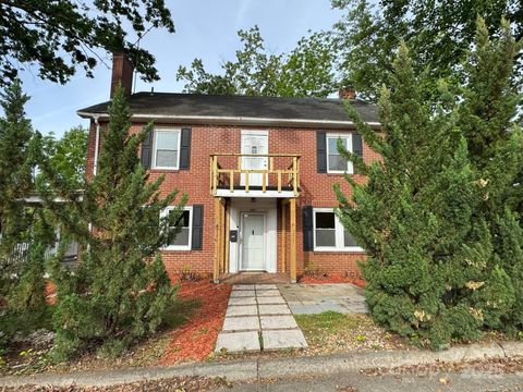 207 Ridge Street NW Lenoir NC 28645