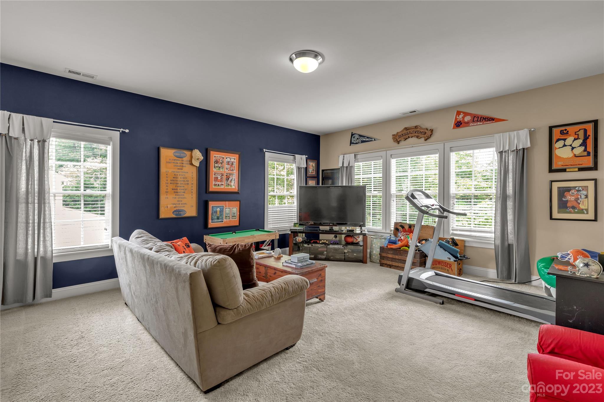 Lake Forest - Residential