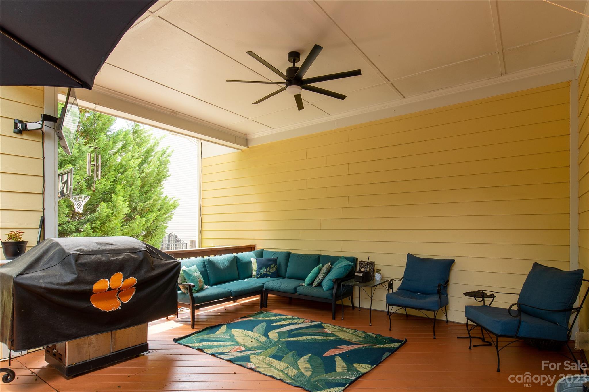 Lake Forest - Residential