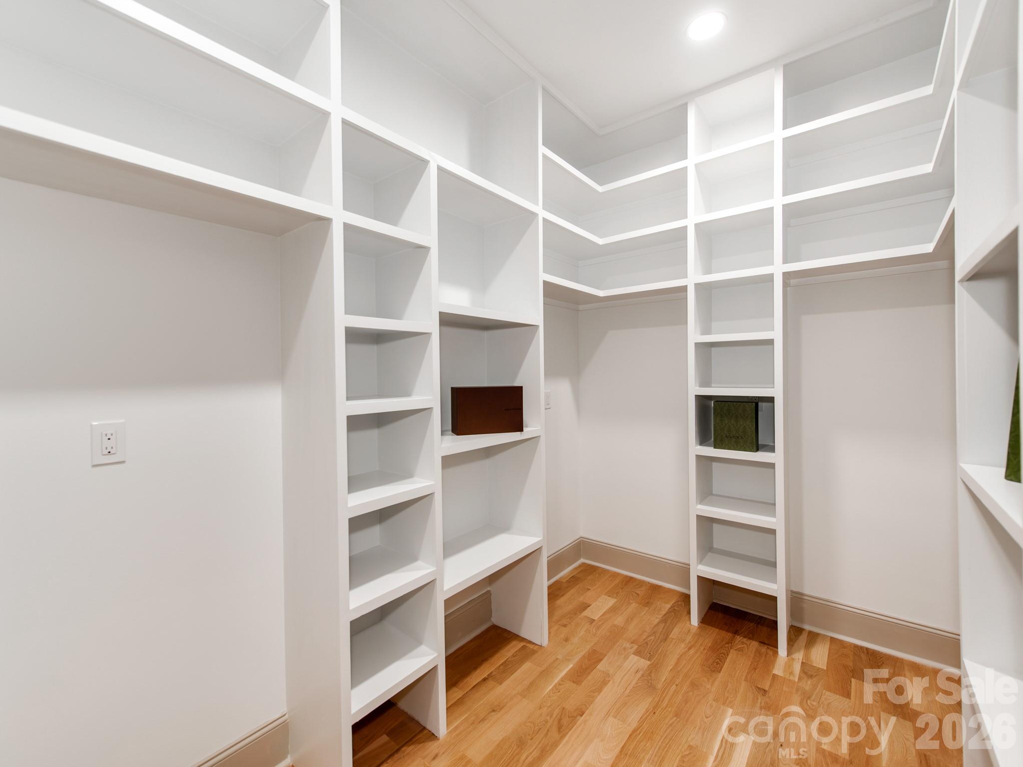 Sherwood Forest - Residential