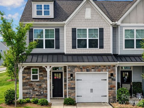 Photo of 4003 Rothwood Lane, Harrisburg, NC 28075 (MLS # 4334806)