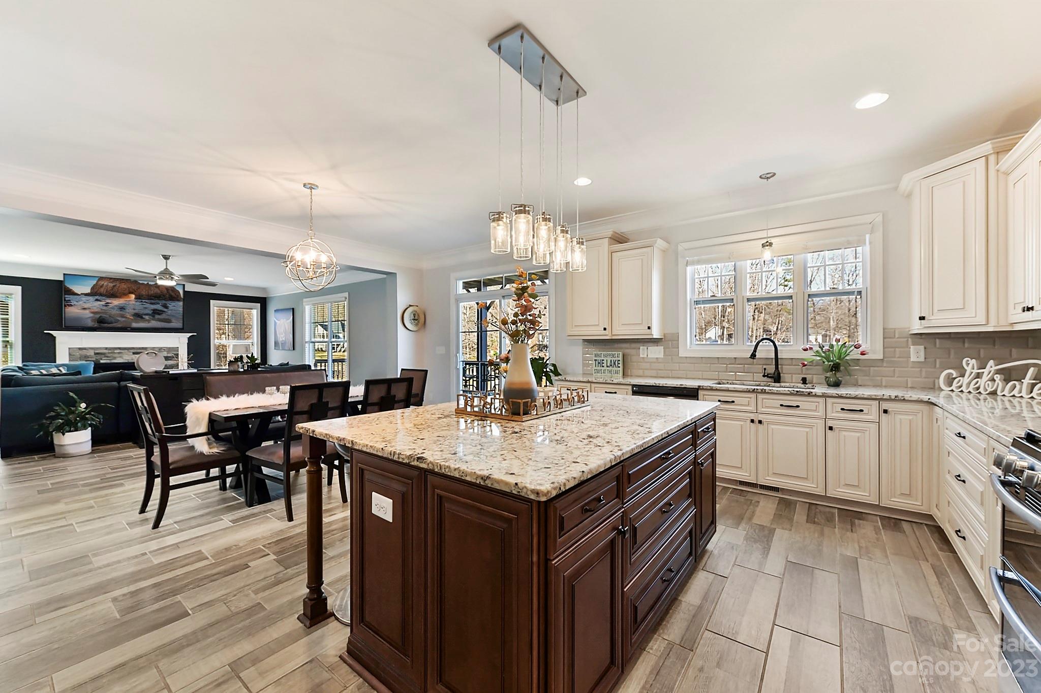 Paradise Point - Residential