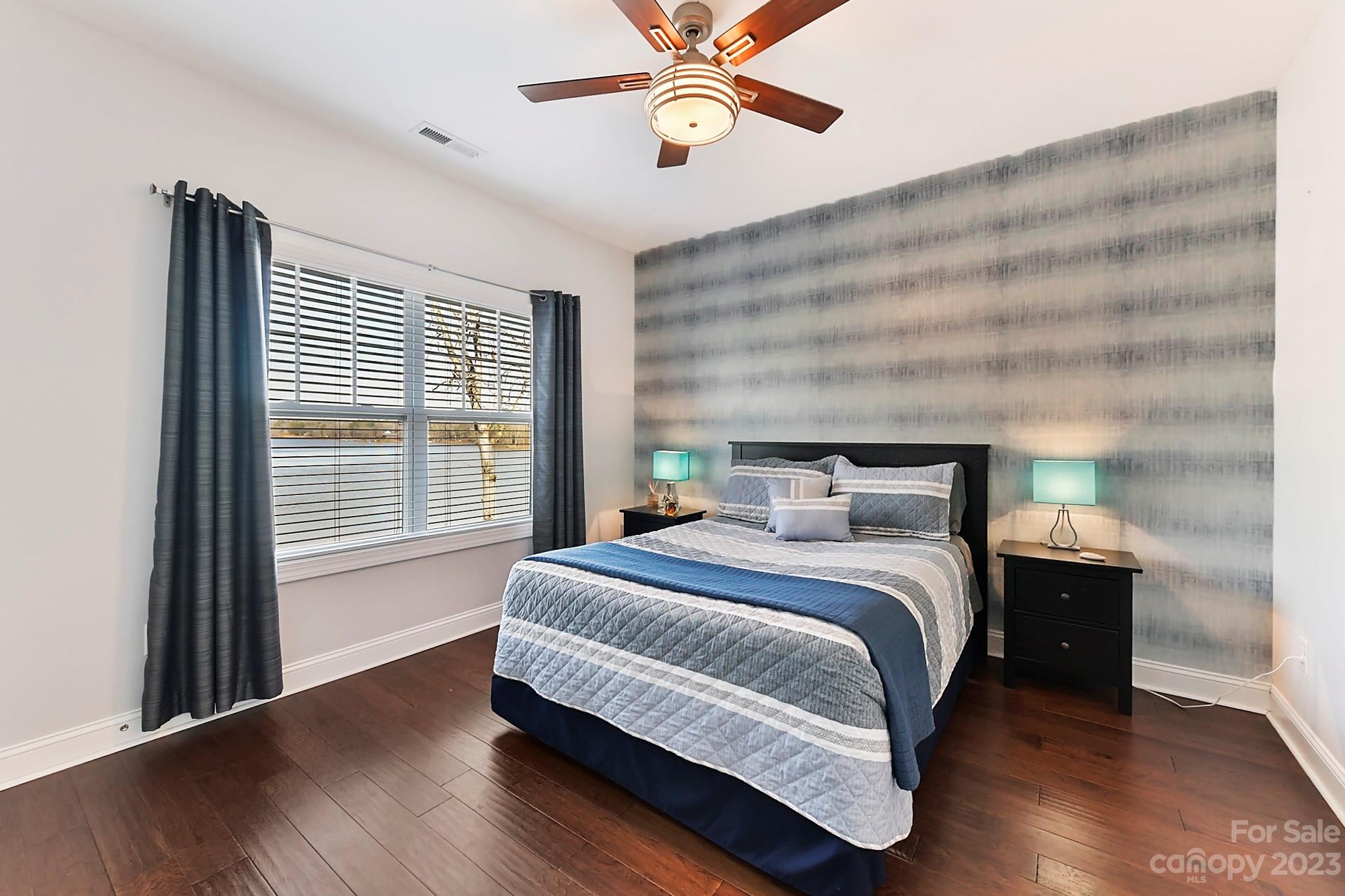 Paradise Point - Residential