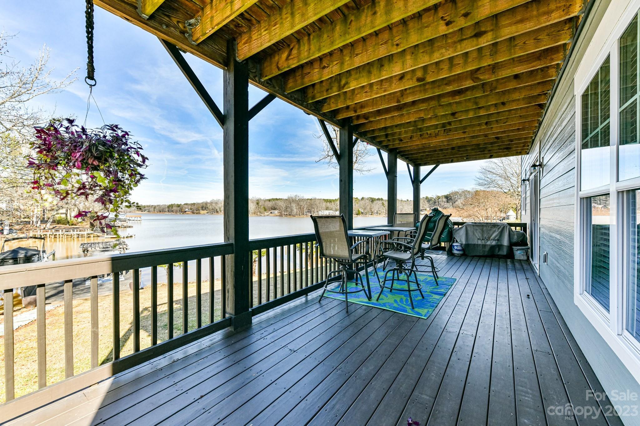 Paradise Point - Residential