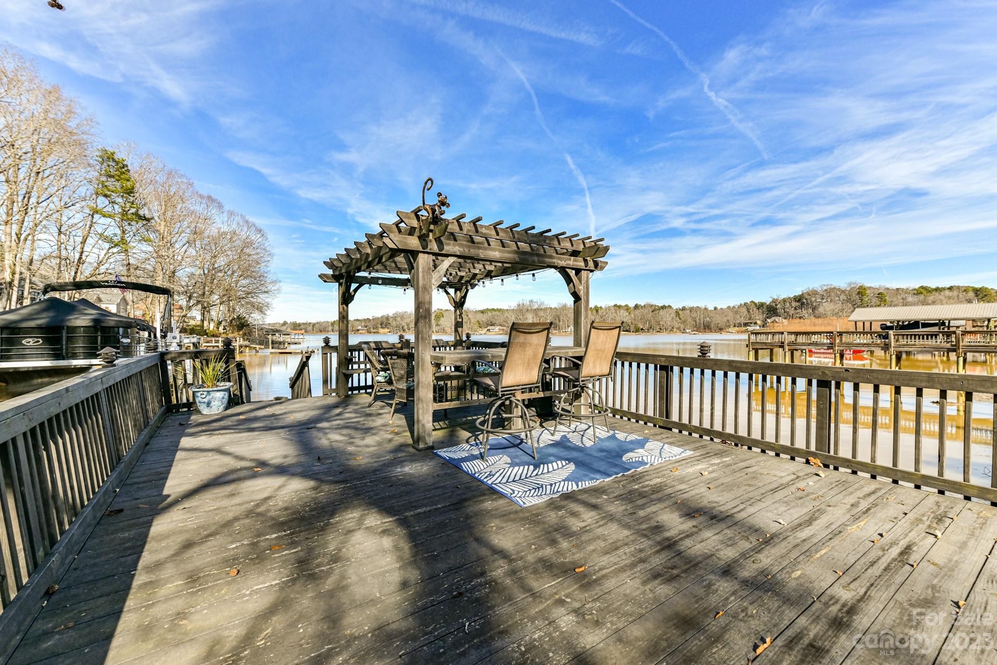 Paradise Point - Residential