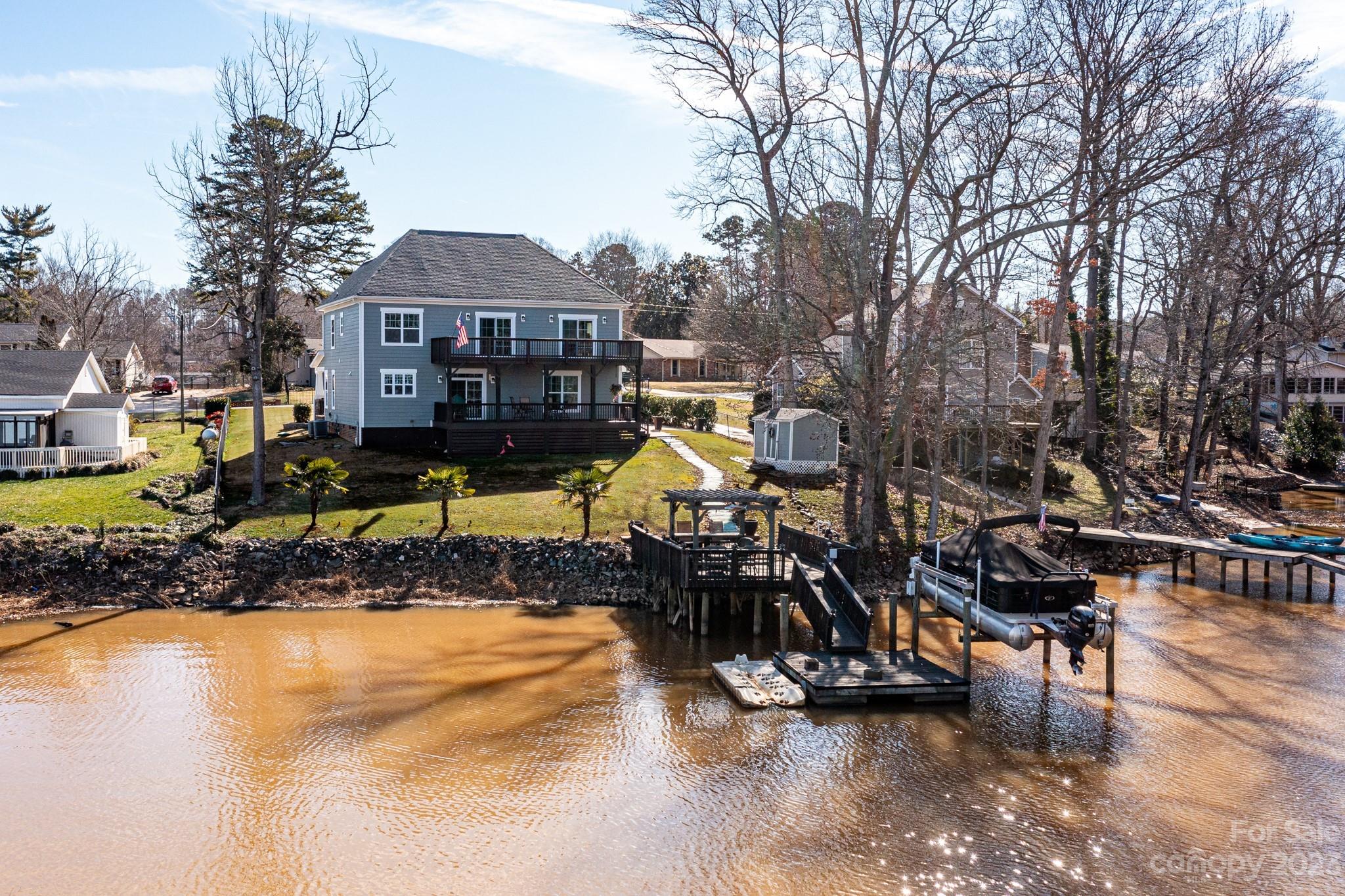 Paradise Point - Residential