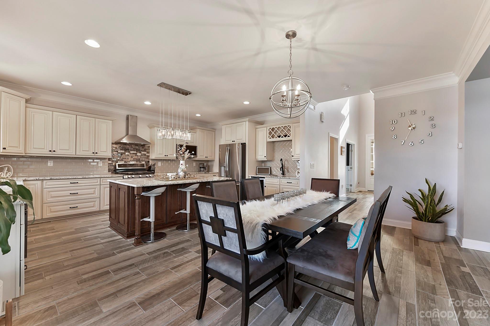 Paradise Point - Residential