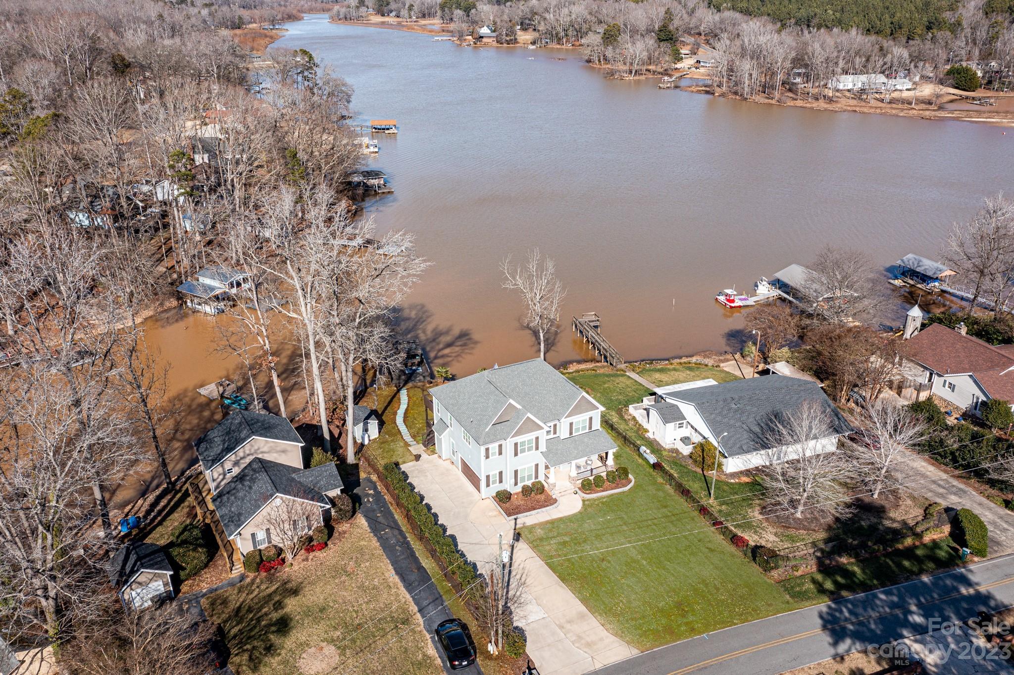 Paradise Point - Residential