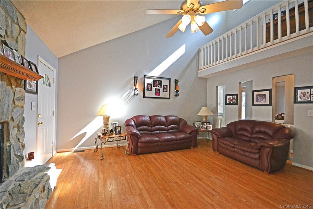 Tega Cay - Residential