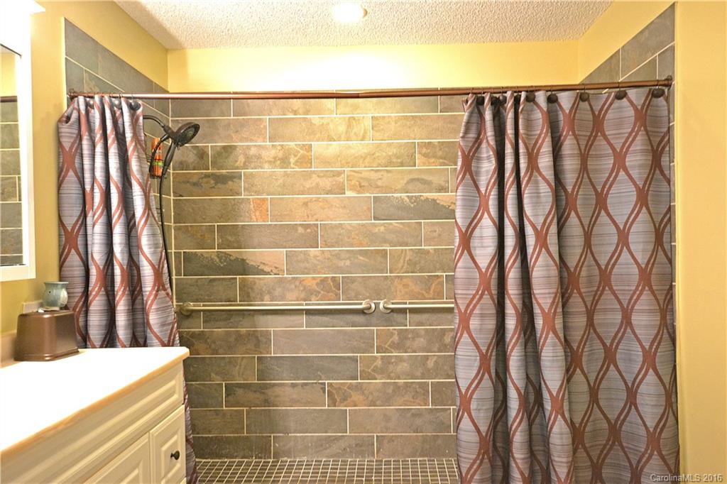 Tega Cay - Residential