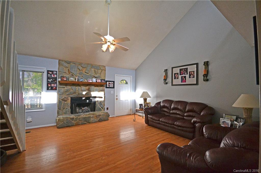 Tega Cay - Residential