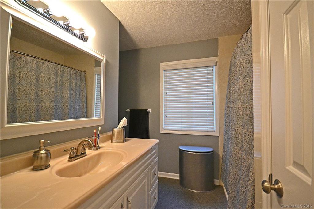 Tega Cay - Residential