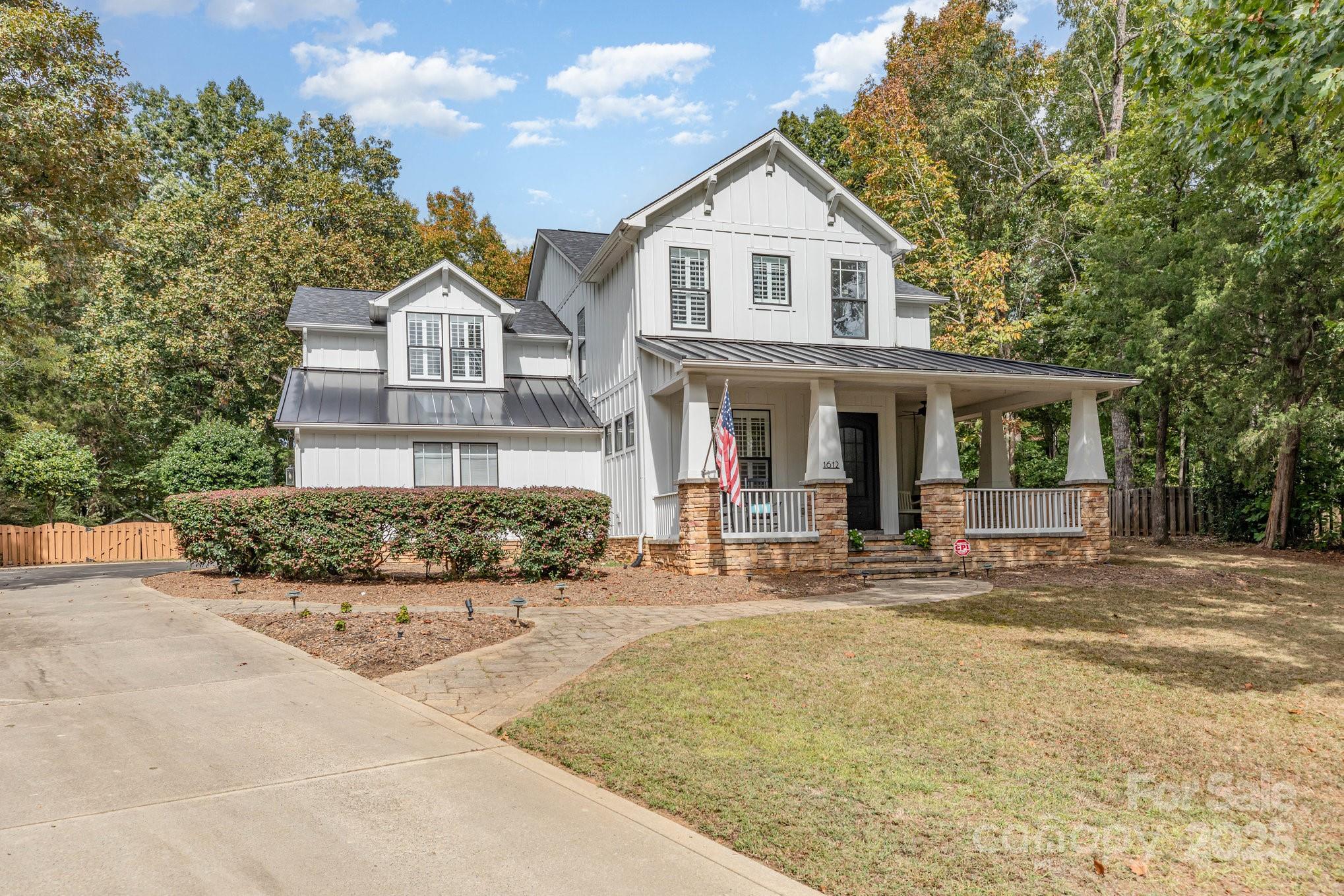 1612 Autumn Gold Court