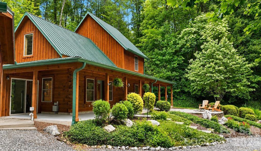 1026 High Top Mountain Road