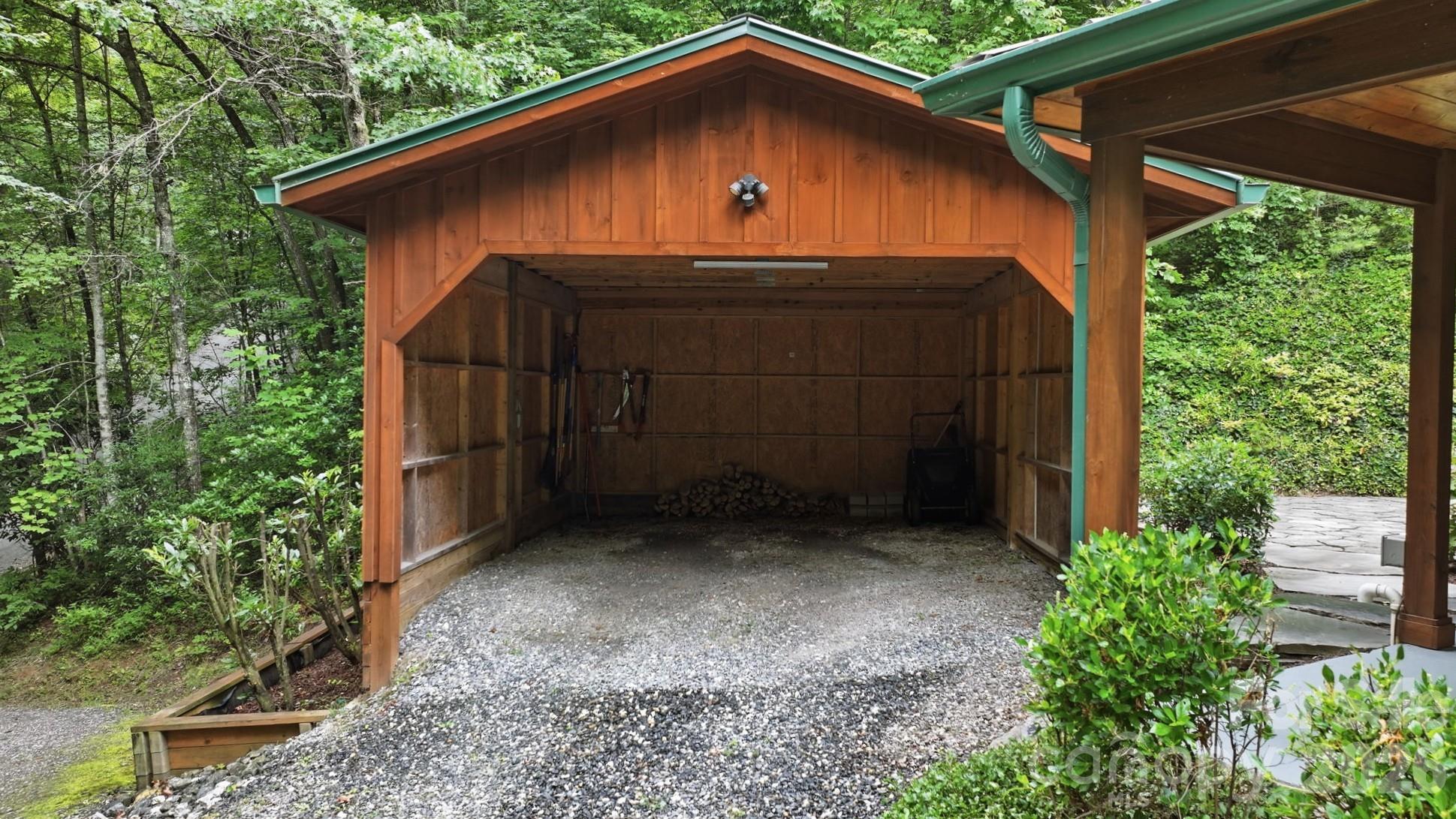 1026 High Top Mountain Road