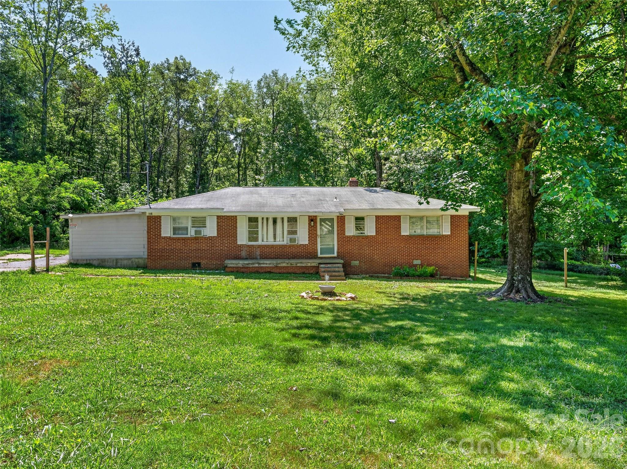604 Belue Mill Road, Landrum, SC, 29356