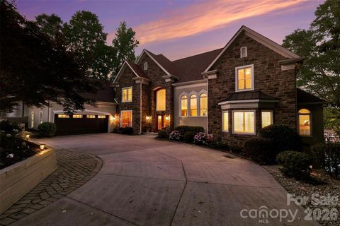 Photo of 16105 Woolwine Road, Charlotte, NC 28278 (MLS # 4385988)