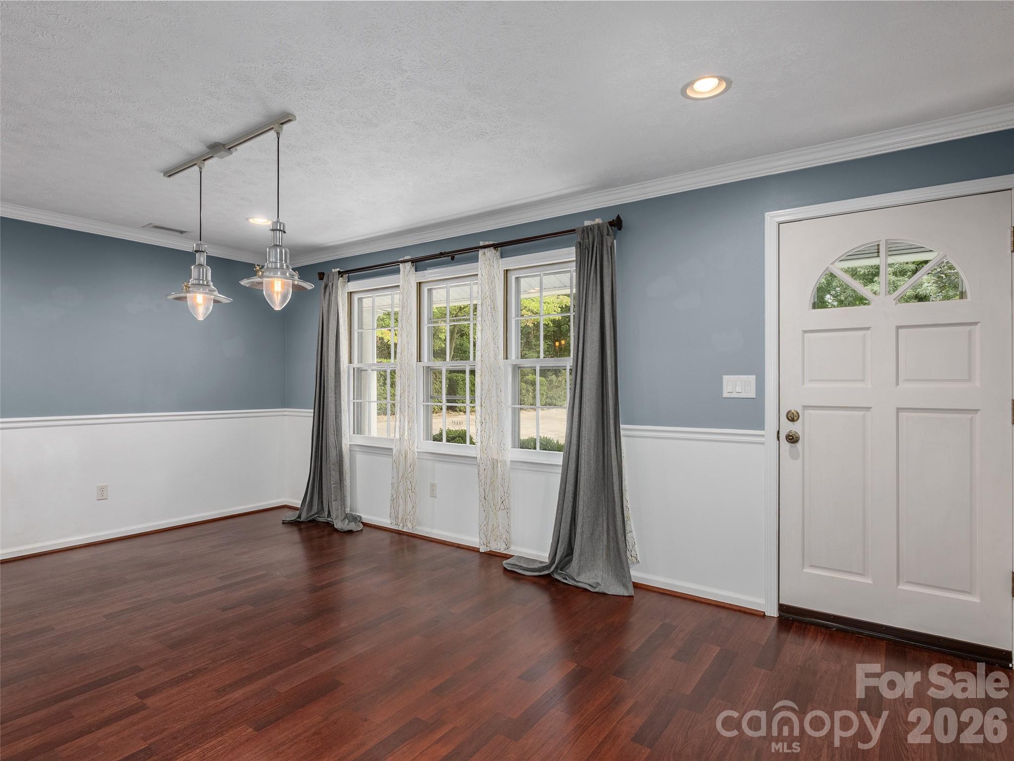 921 Indian Hill Road